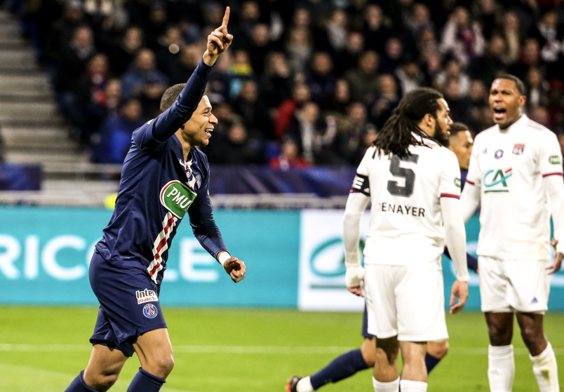  摩纳哥锋霸戴帽打破巴黎防线纪录  